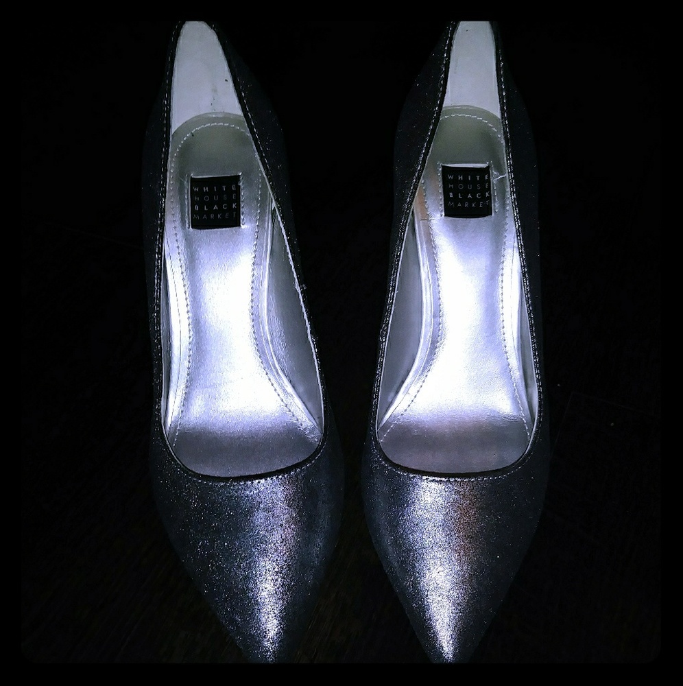 WHBM Olivia Silver Distressed Pumps Sz7